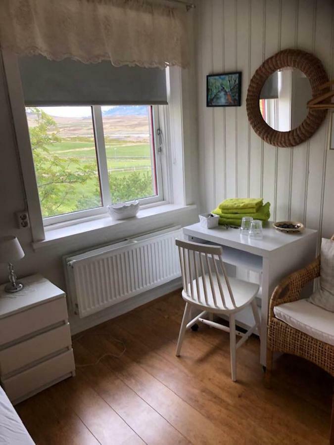 Ferthaþjonustan Geitaskarthi Bed and Breakfast Blonduos Exteriör bild